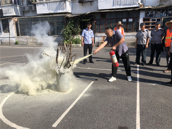 淮南田家庵區龍泉街道鐵三處社區：守好安全底線(xiàn) 為建黨百年保駕護航